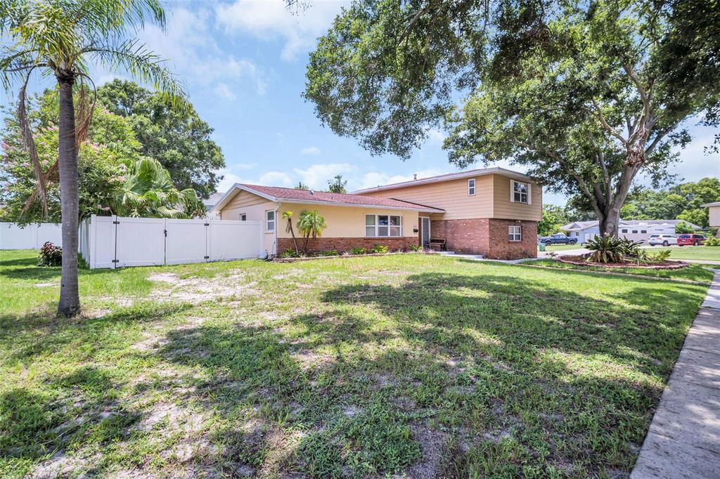 Photo of 7398 Windsor Lane, Clearwater, FL 33764 (MLS # TB8407637)