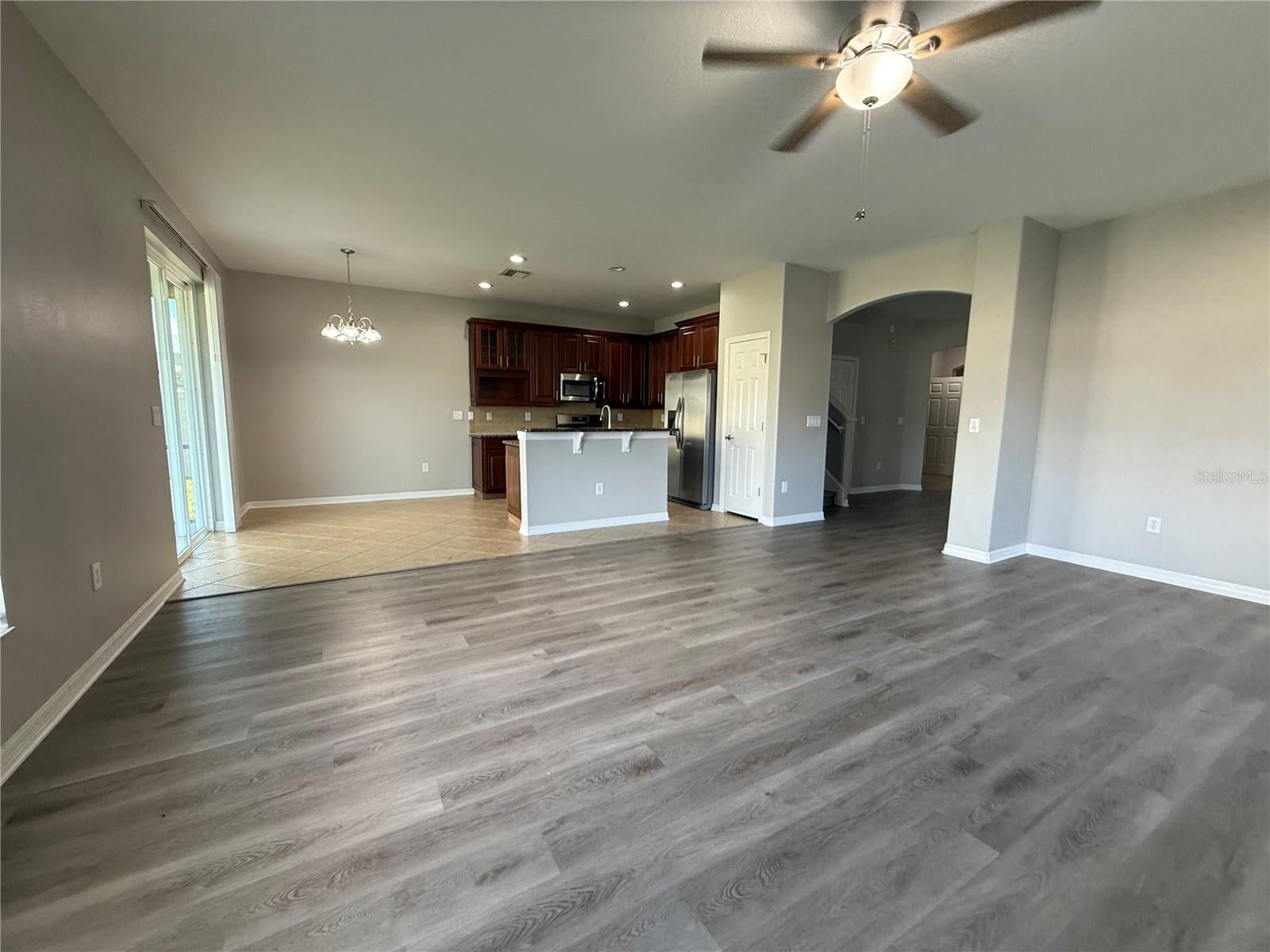10239 NEWMINSTER LOOP, RUSKIN, FL, 33573 4 10239 NEWMINSTER LOOP