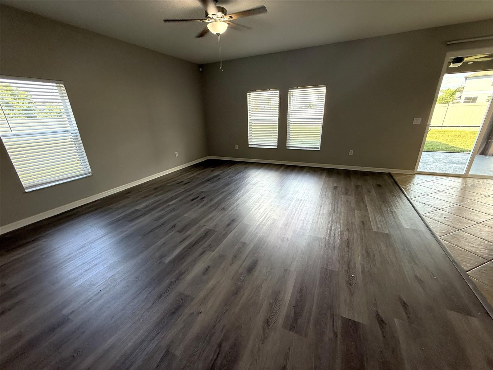 10239 NEWMINSTER LOOP, RUSKIN, FL, 33573 3 10239 NEWMINSTER LOOP