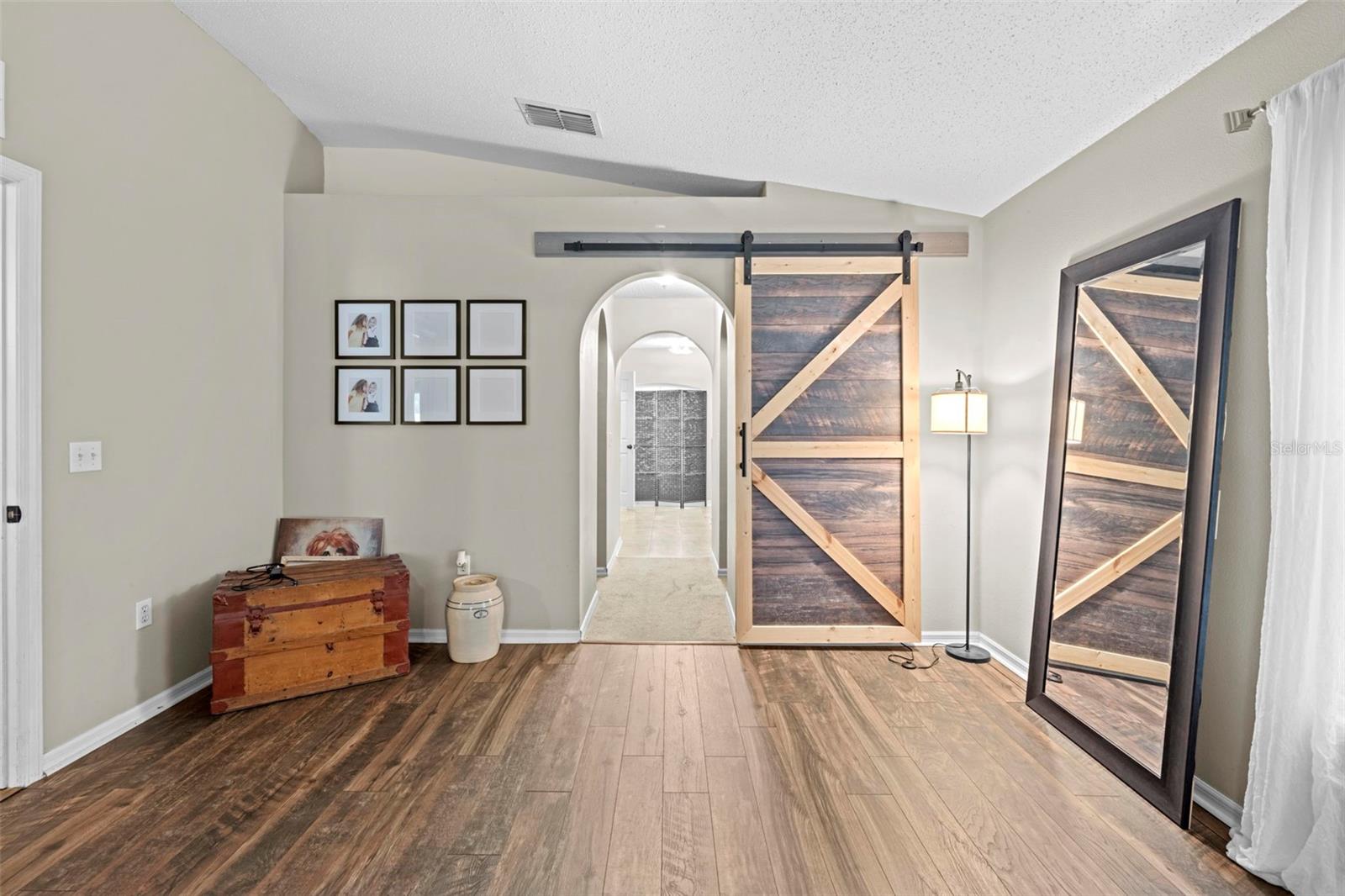 CITRUS SPGS UNIT 04 - Residential