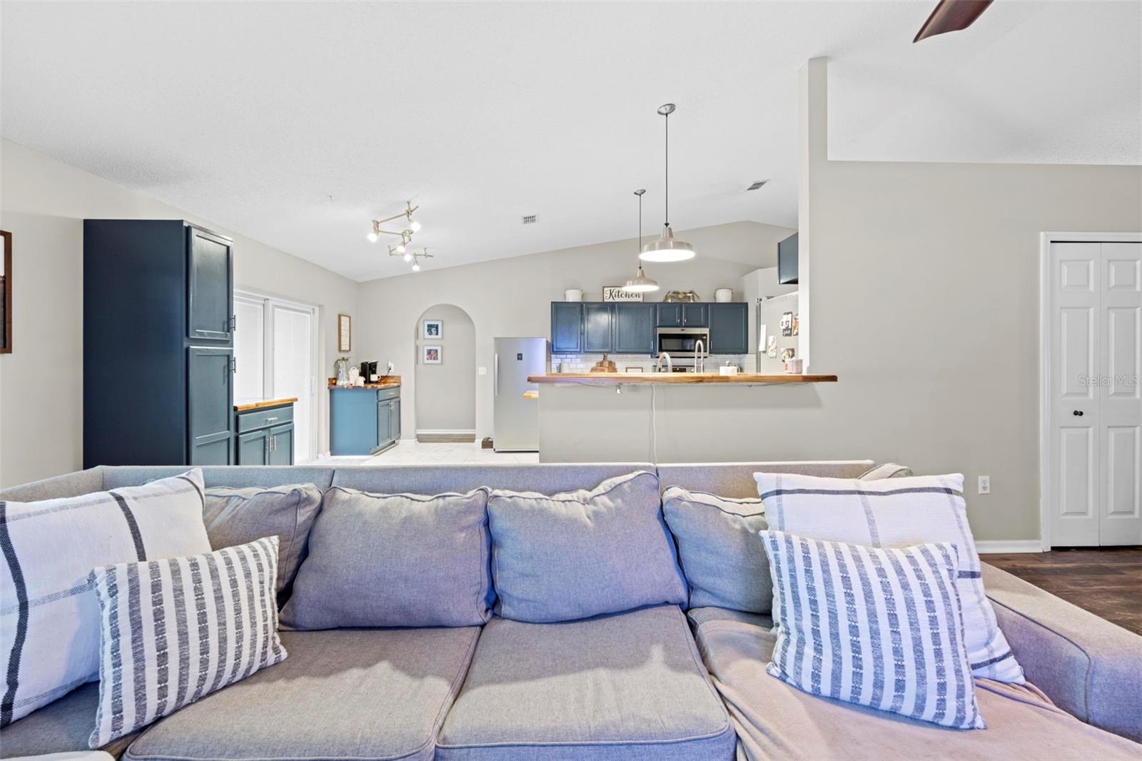 CITRUS SPGS UNIT 04 - Residential