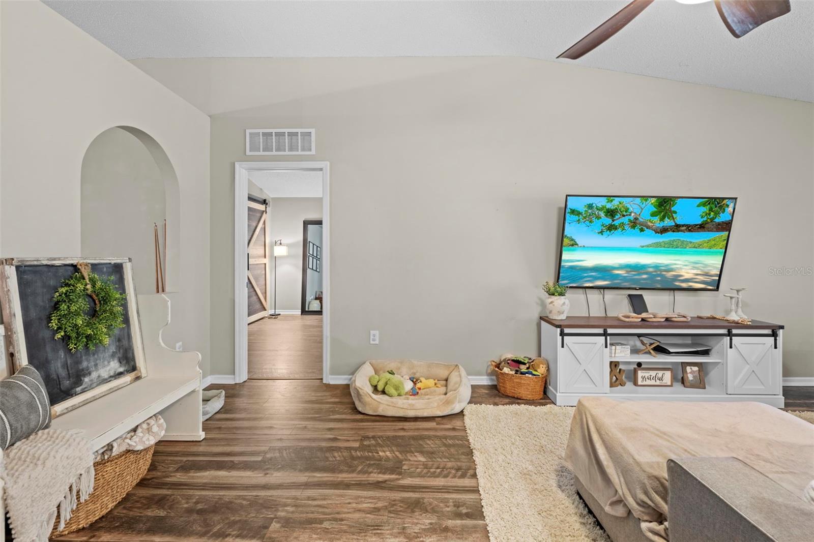 CITRUS SPGS UNIT 04 - Residential