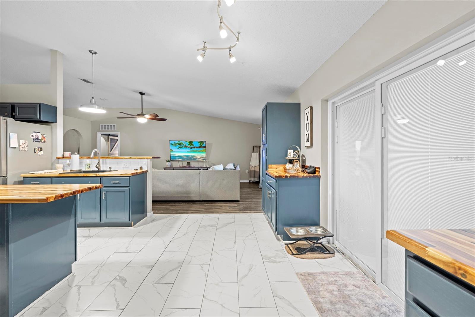 CITRUS SPGS UNIT 04 - Residential