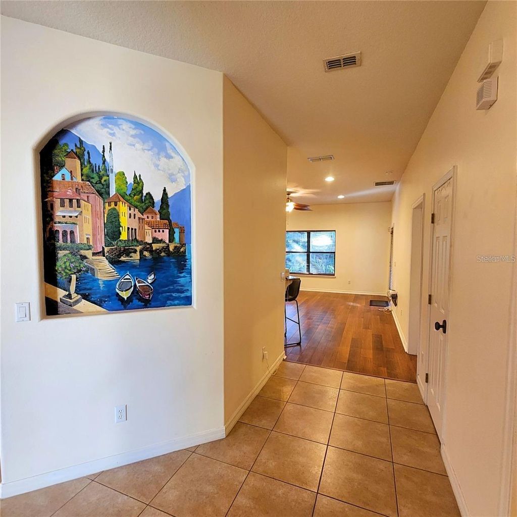 Photo of 1720 Crocker Avenue, Orlando, FL 32806 (MLS # O6362791)