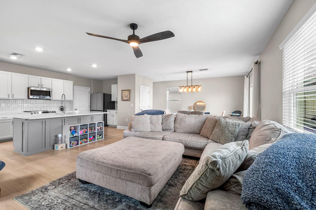 10483 PENNY GALE LOOP