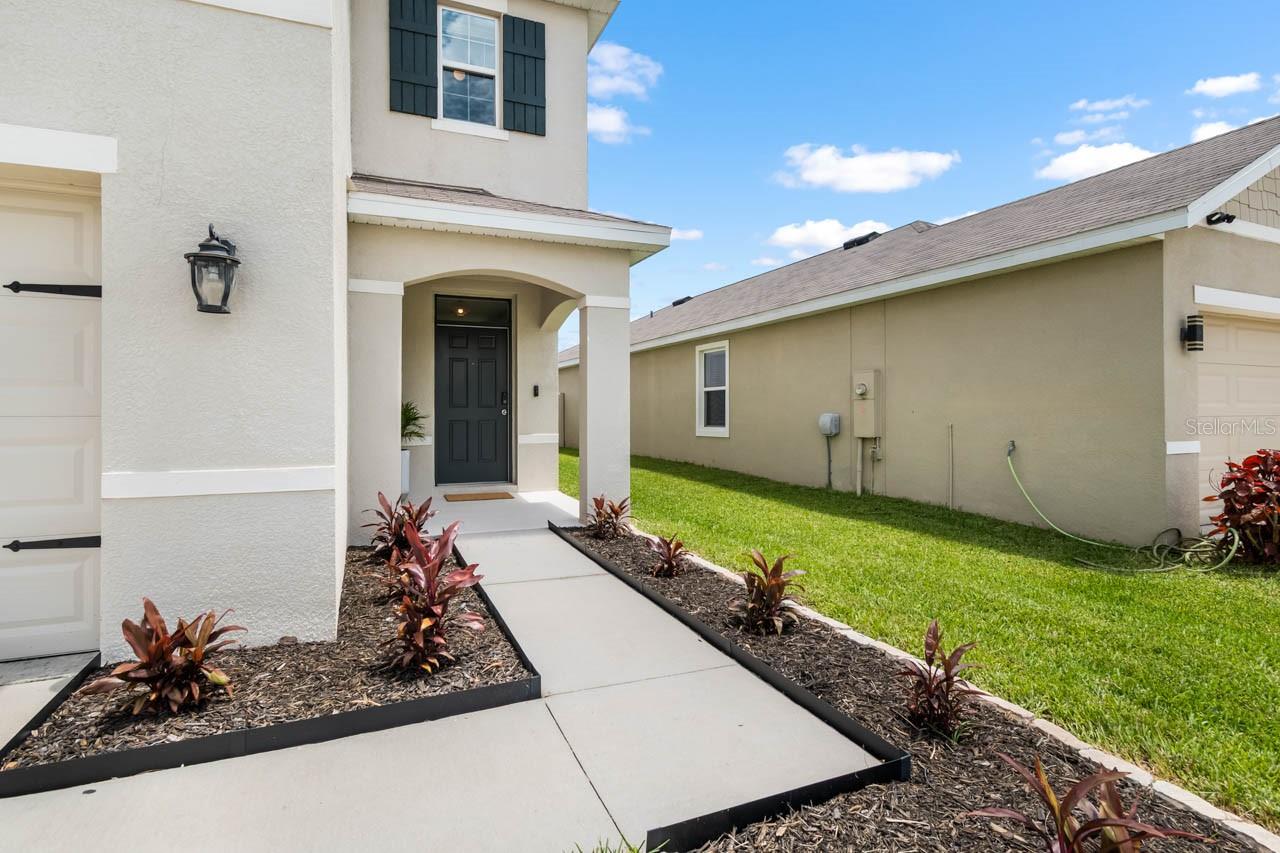10483 PENNY GALE LOOP