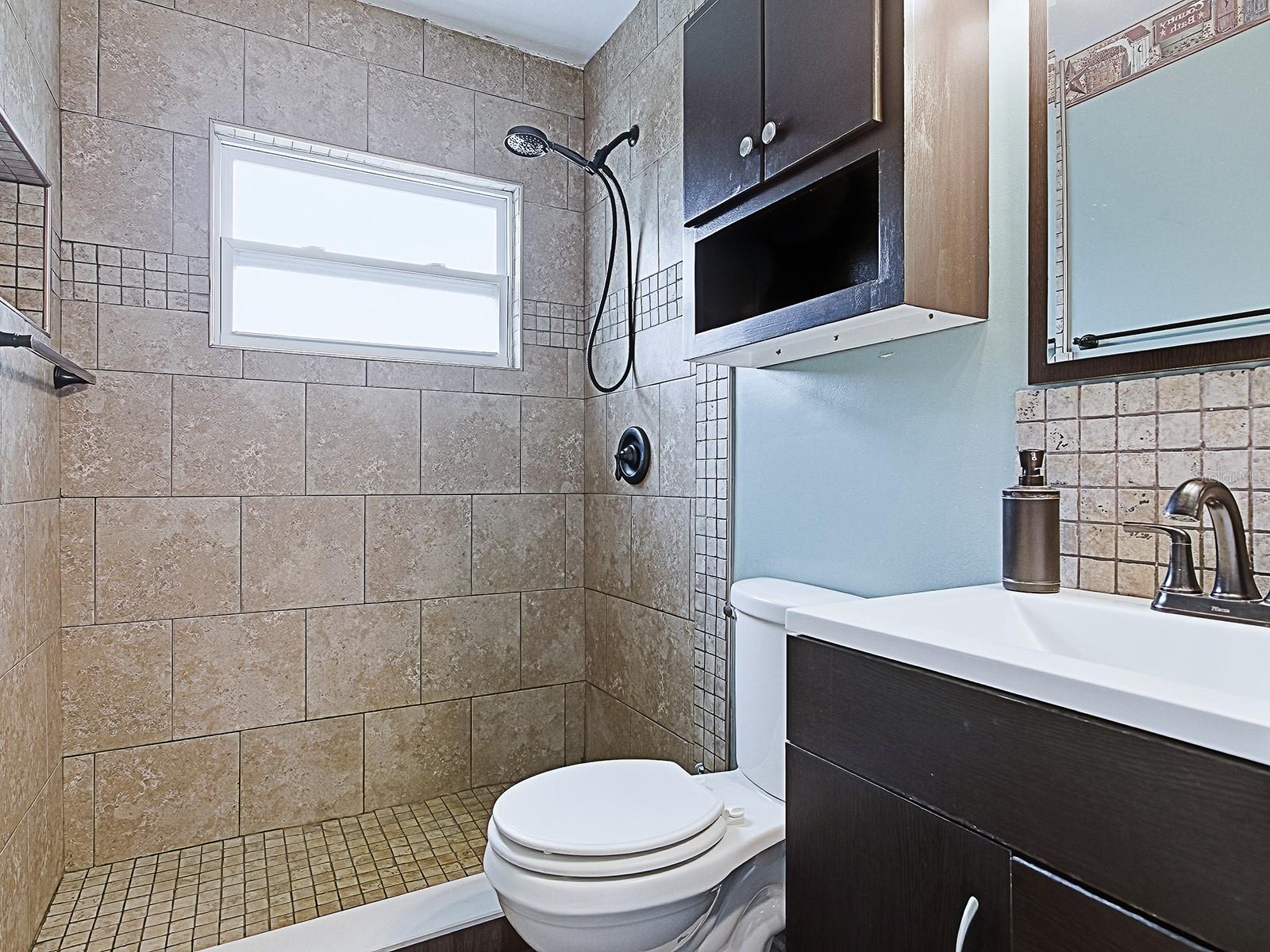 ORANGE HOME 02 - Residential