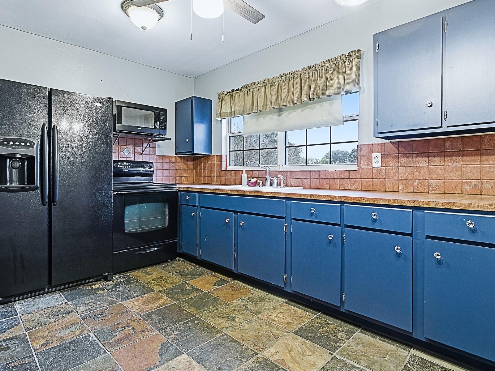 ORANGE HOME 02 - Residential