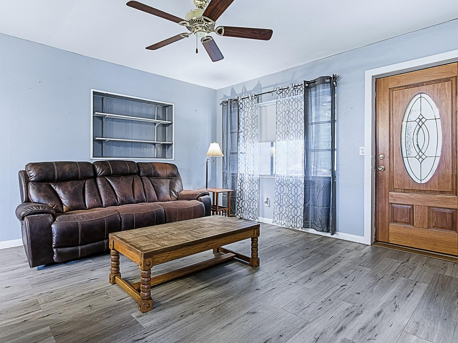 ORANGE HOME 02 - Residential