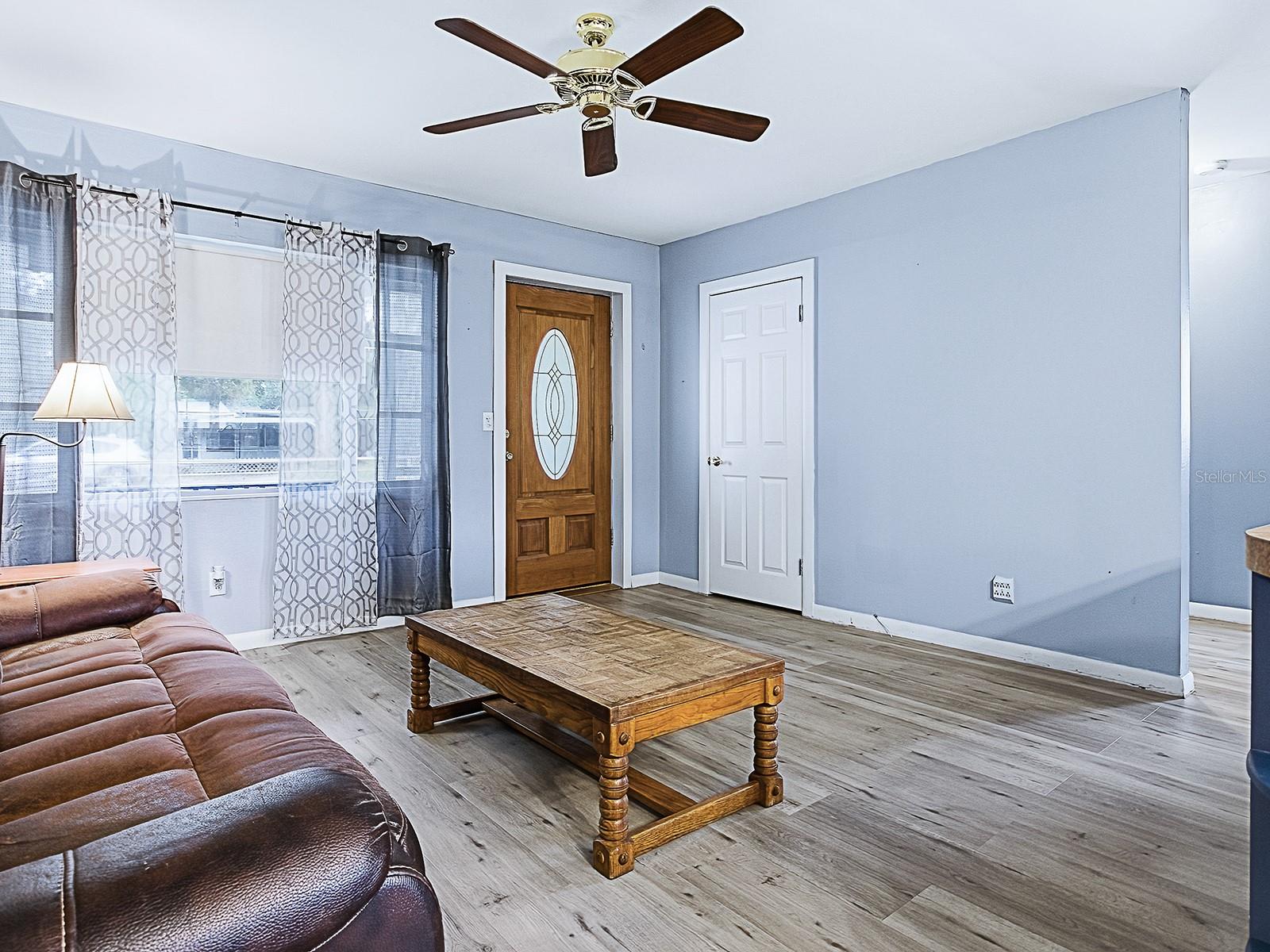 ORANGE HOME 02 - Residential