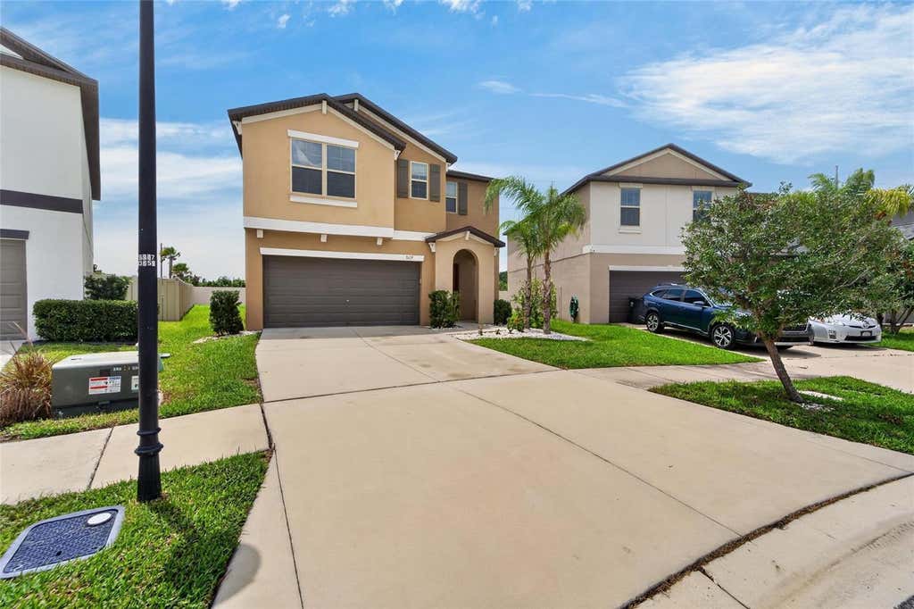 Photo of 5119 White Chicory Drive, Apollo Beach, FL 33572 (MLS # TB8534269)