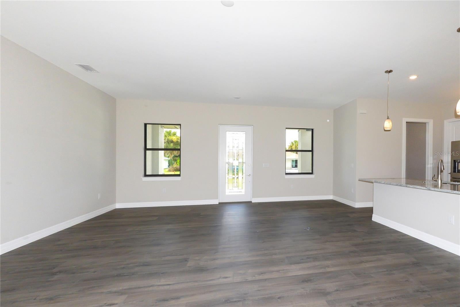 26082 PAYSANDU DRIVE