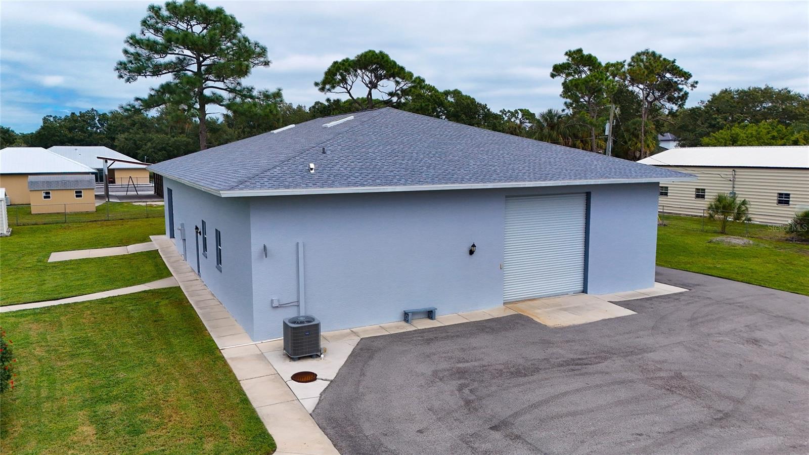 2421 47TH STREET, SARASOTA, FL, 34234 4 2421 47TH STREET