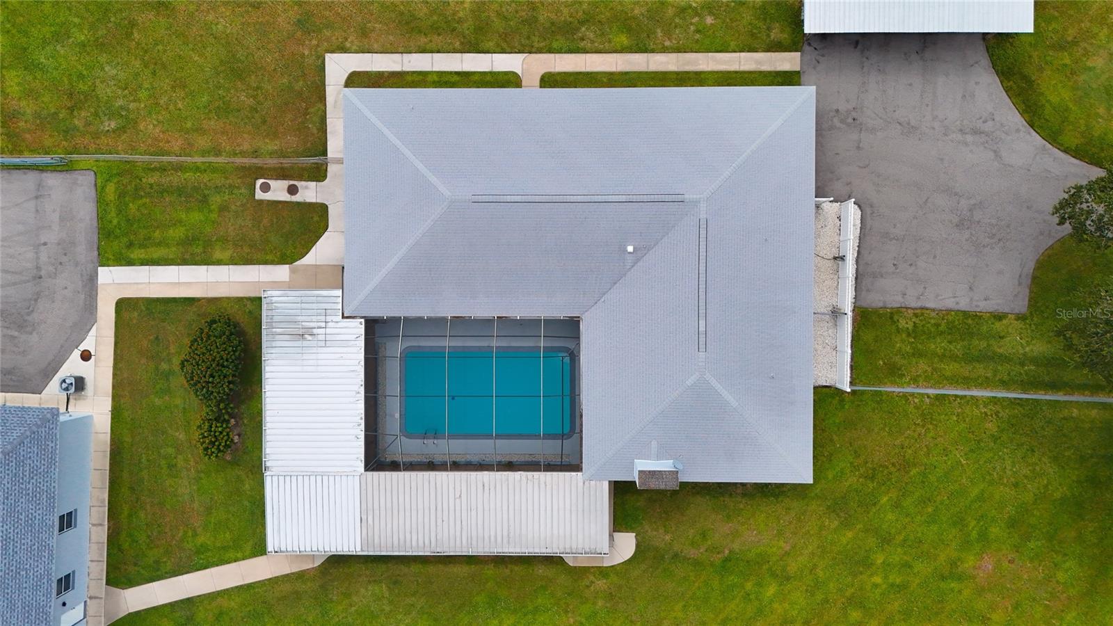 2421 47TH STREET, SARASOTA, FL, 34234 3 2421 47TH STREET
