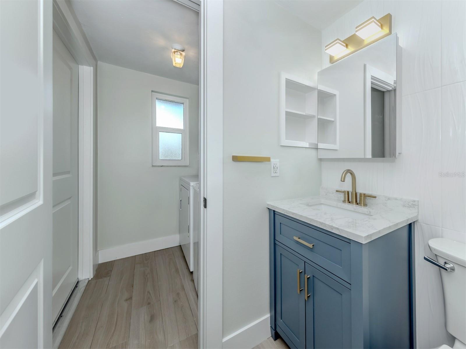 VENICE COUNTRY CLUB ESTATES RESUB - Residential Lease