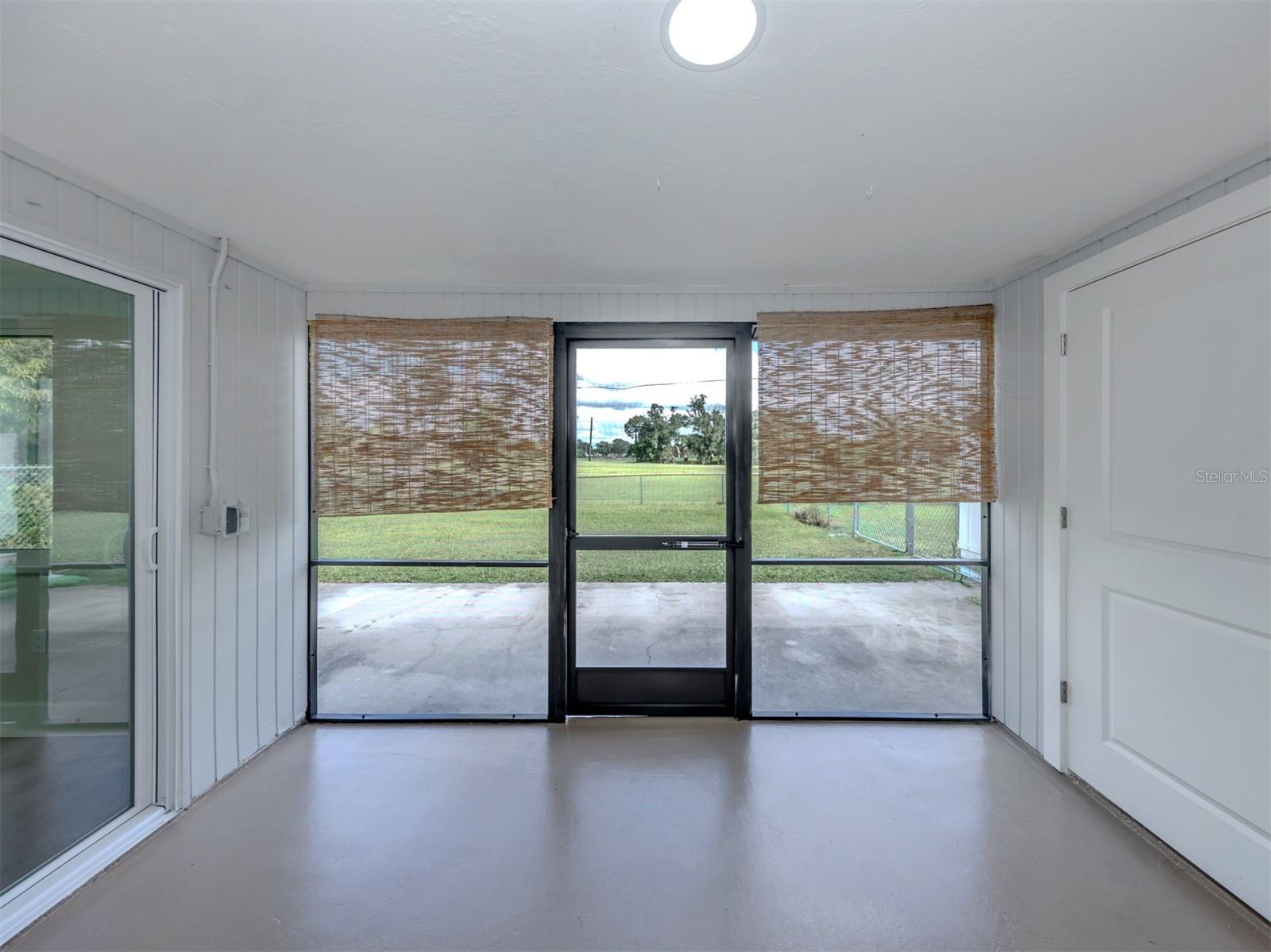 VENICE COUNTRY CLUB ESTATES RESUB - Residential Lease