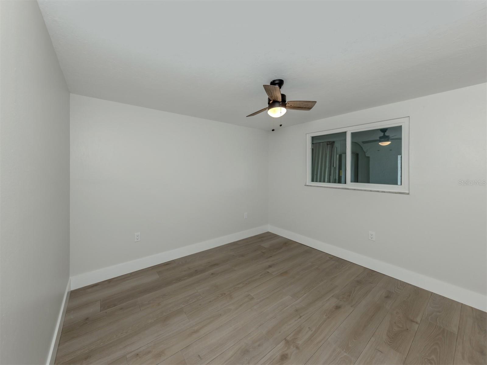 VENICE COUNTRY CLUB ESTATES RESUB - Residential Lease