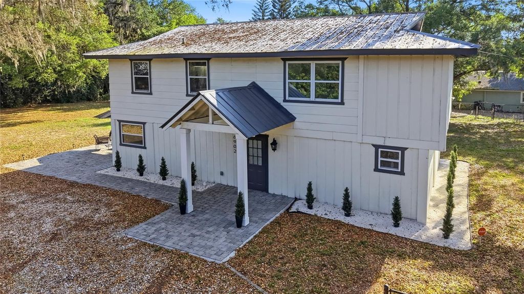 Photo of 6902 E 29th Avenue, Tampa, FL 33619 (MLS # TB8489343)