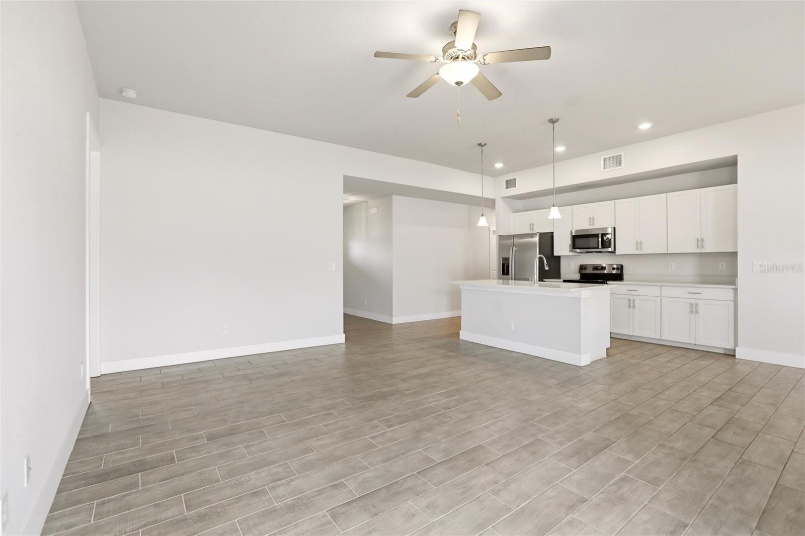 PORT CHARLOTTE SEC 023 - Residential Lease