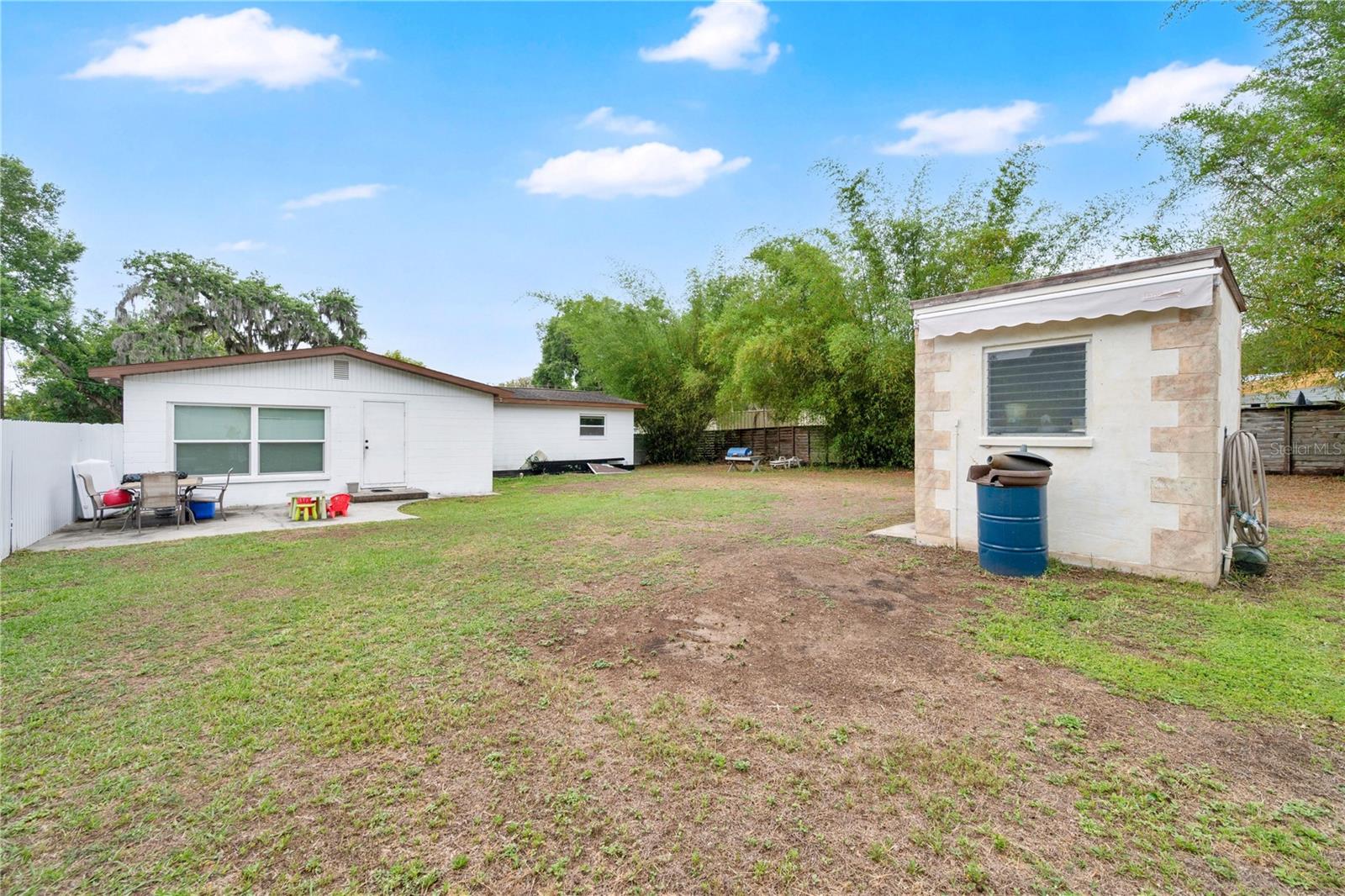 VAN SANT SUB - Residential