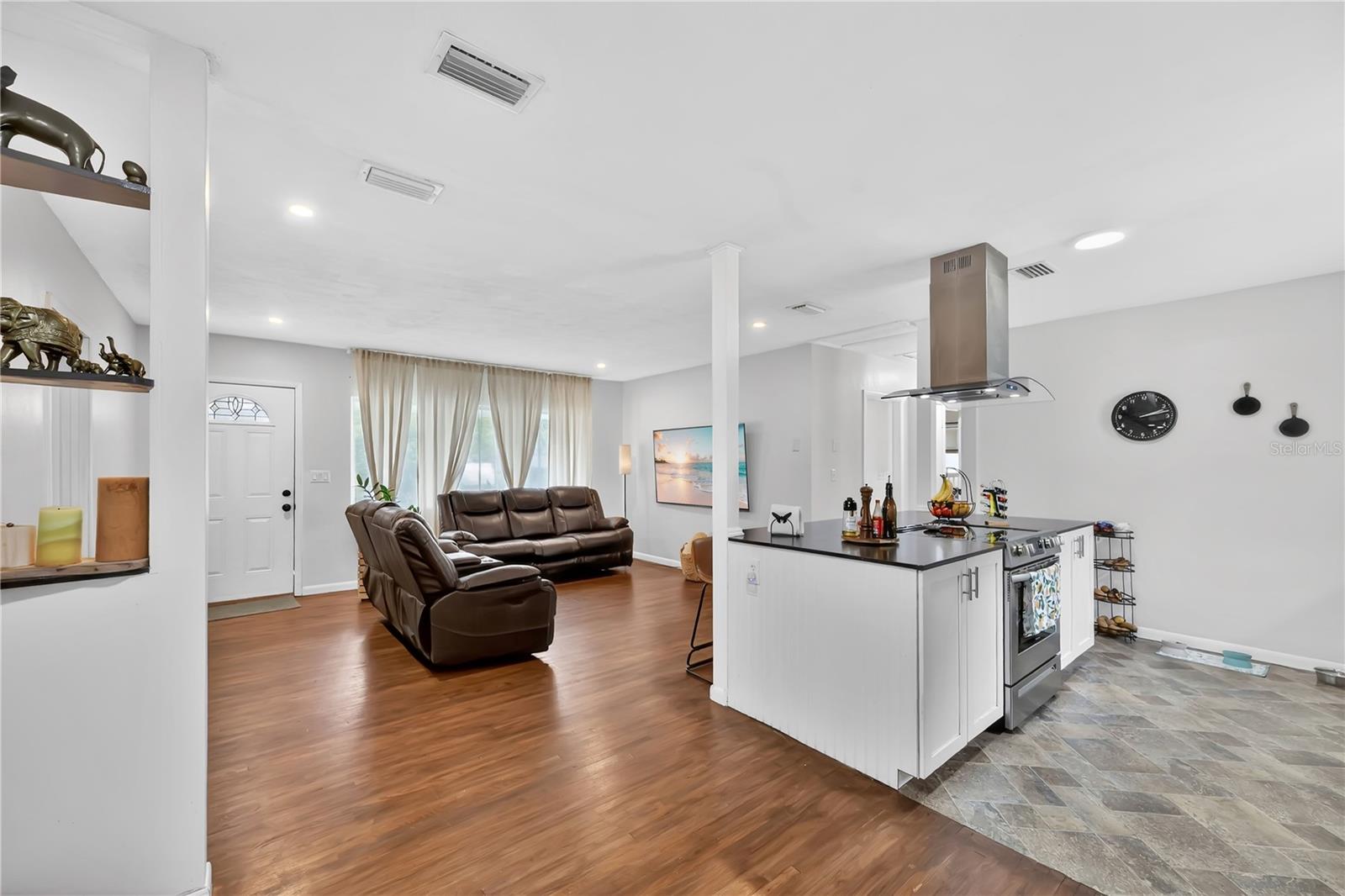 VAN SANT SUB - Residential