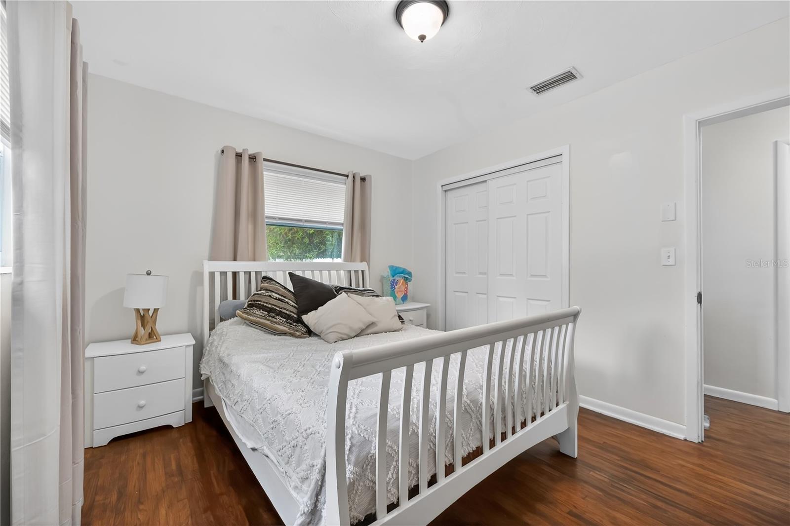 VAN SANT SUB - Residential