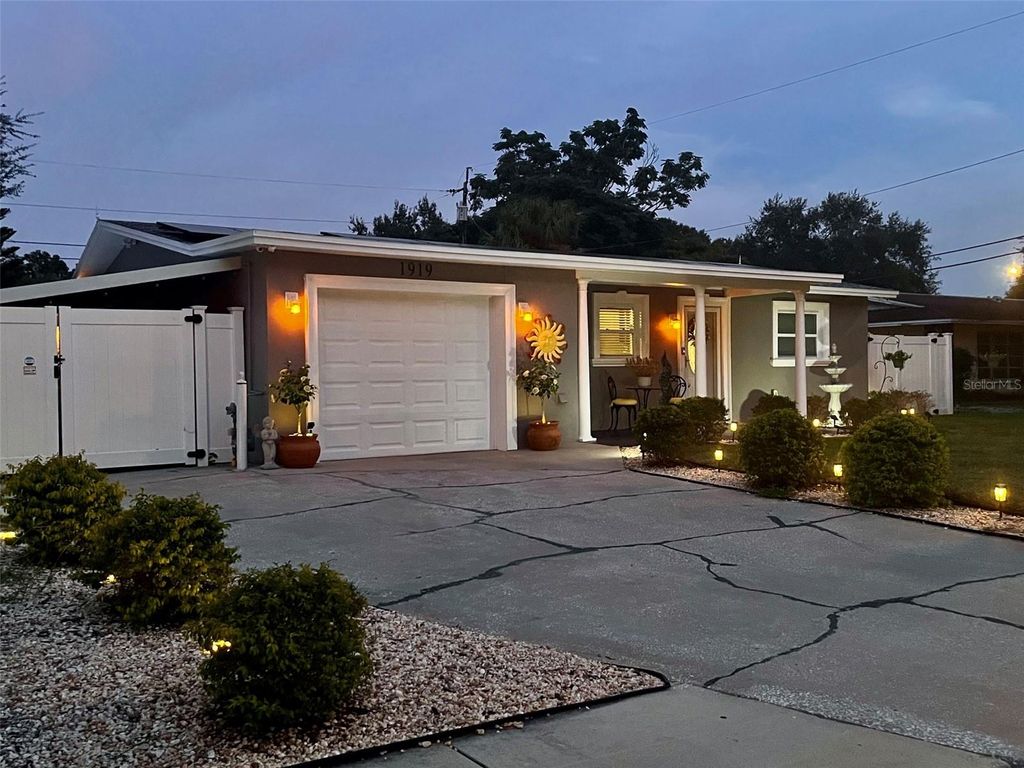 Photo of 1919 Kings Highway, Clearwater, FL 33755 (MLS # TB8427554)