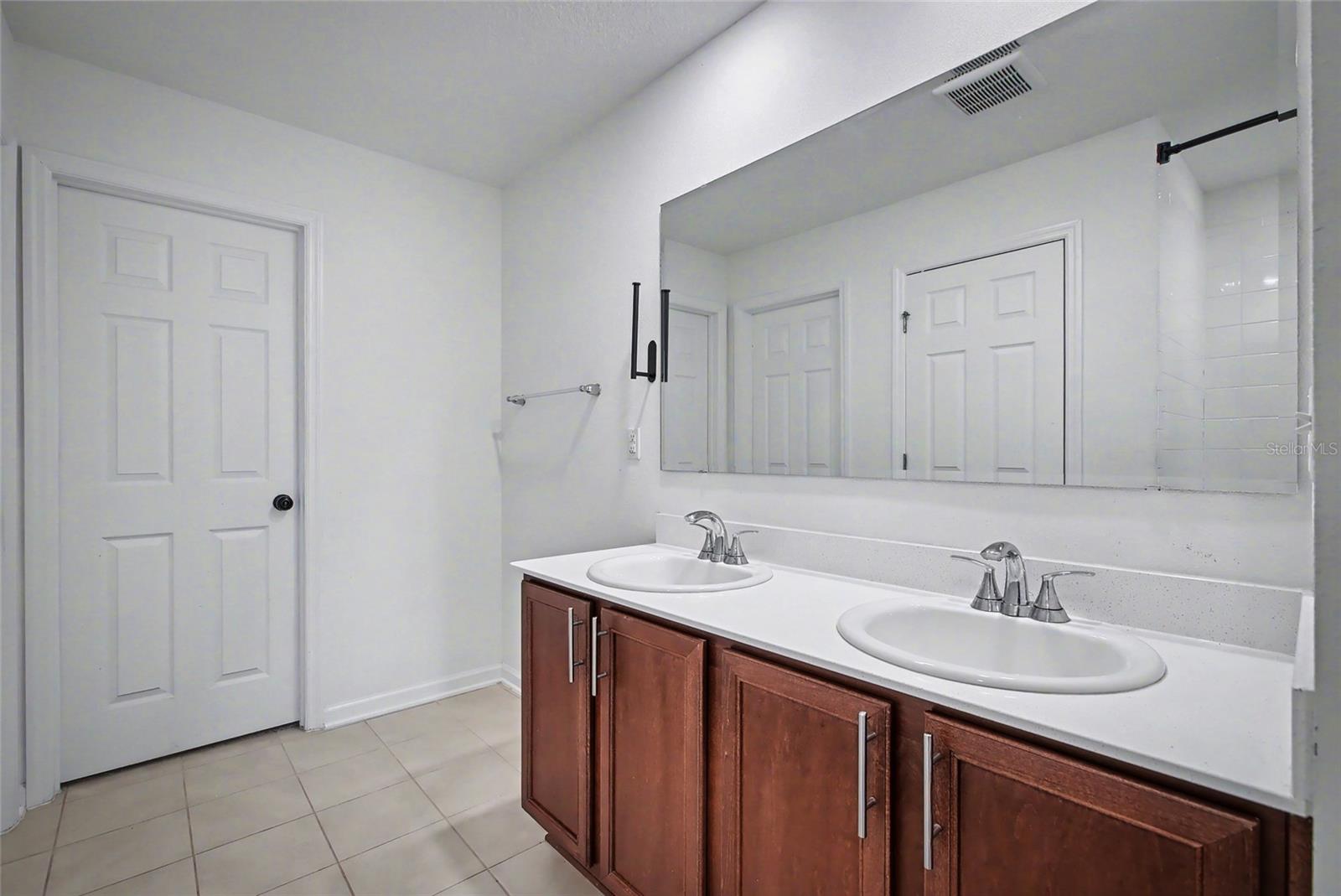 WHITEVIEW VILLAGE - Residential