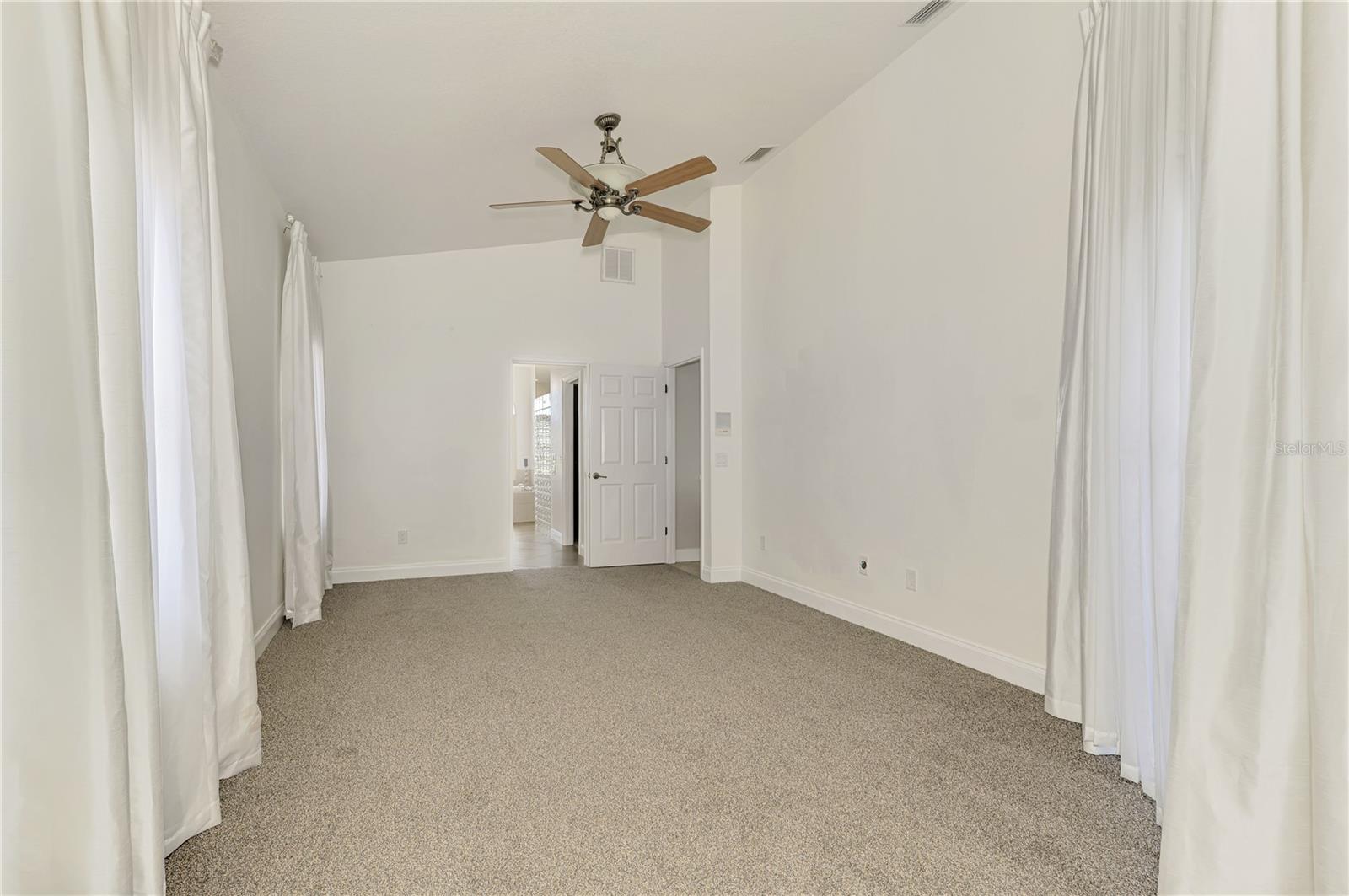 ROTONDA WEST BROADMOOR - Residential