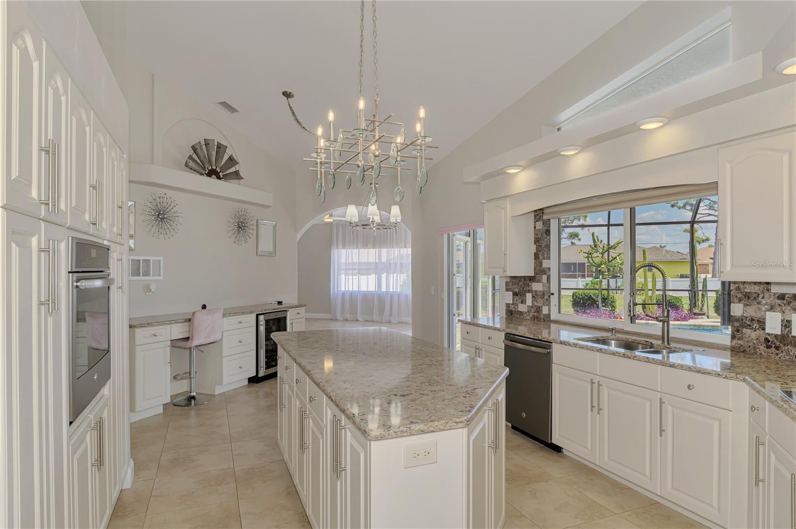 ROTONDA WEST BROADMOOR - Residential