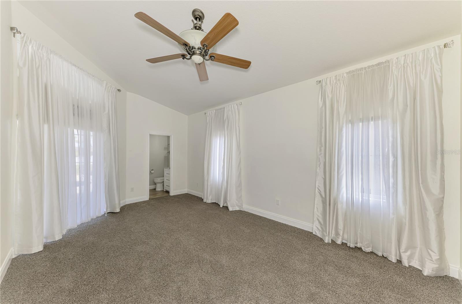 ROTONDA WEST BROADMOOR - Residential