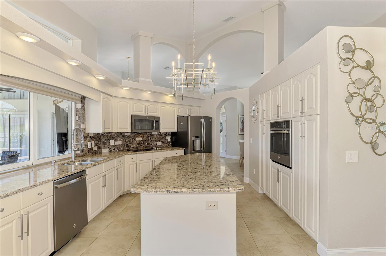 ROTONDA WEST BROADMOOR - Residential