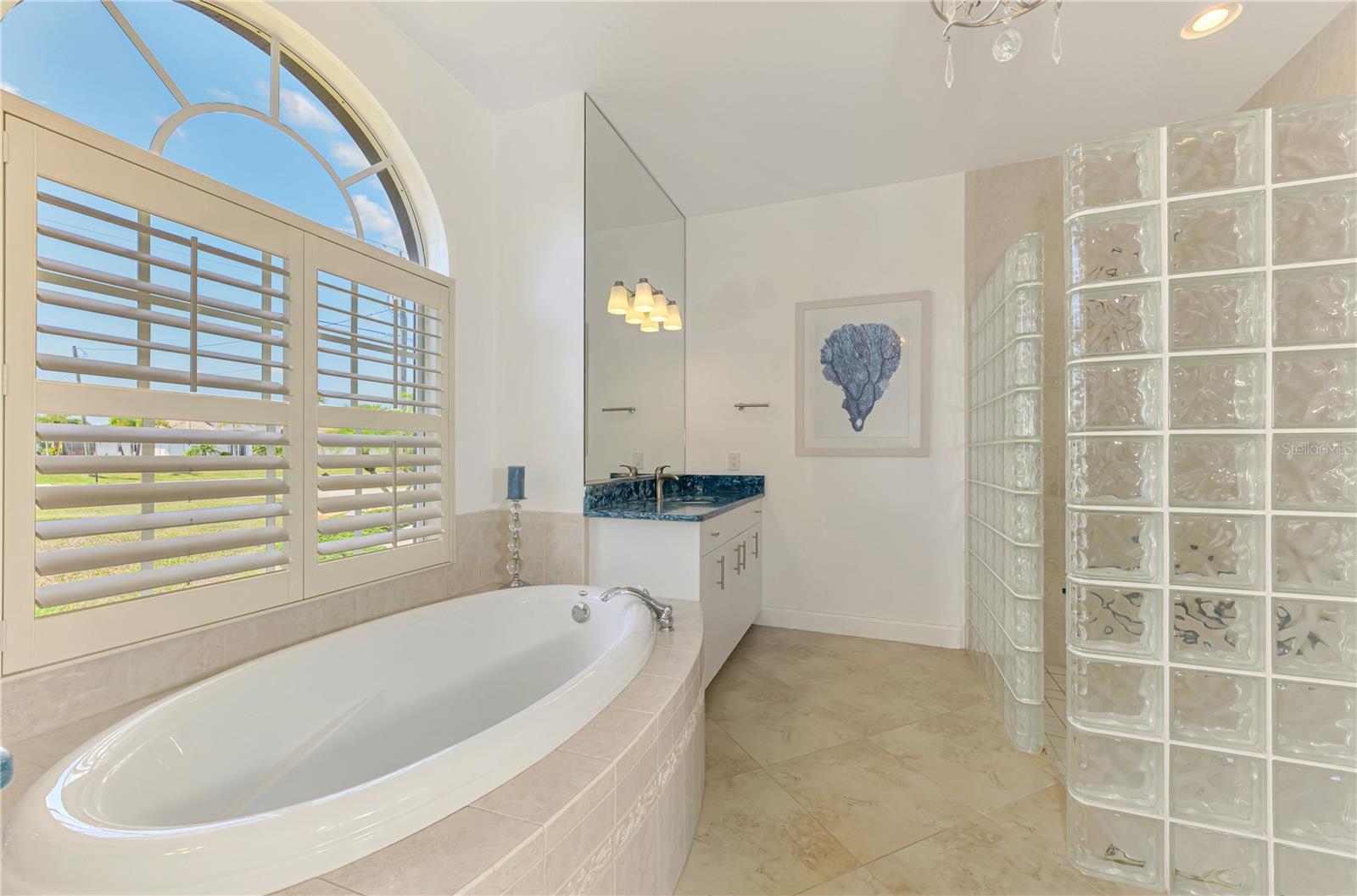 ROTONDA WEST BROADMOOR - Residential