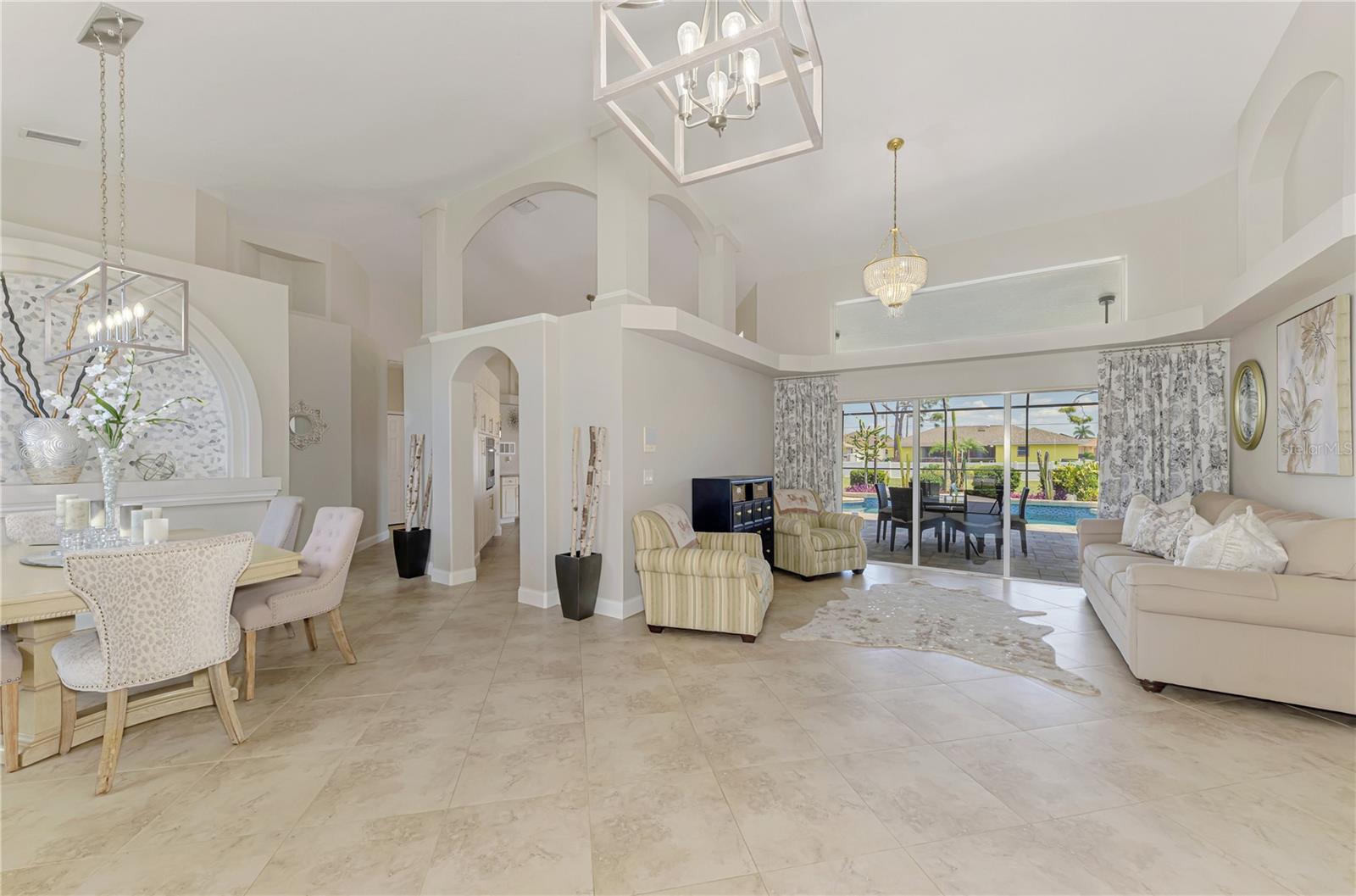 ROTONDA WEST BROADMOOR - Residential