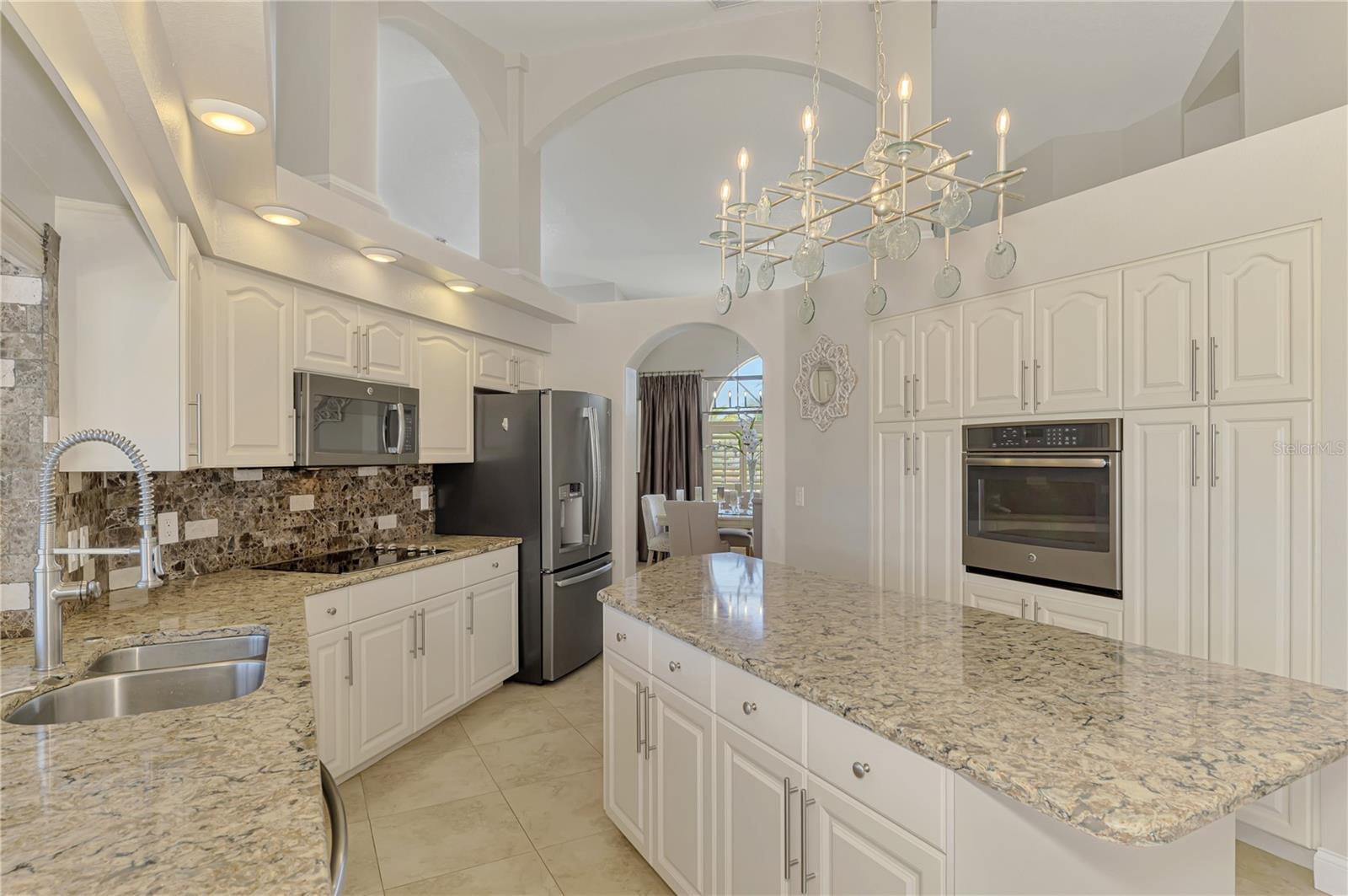 ROTONDA WEST BROADMOOR - Residential