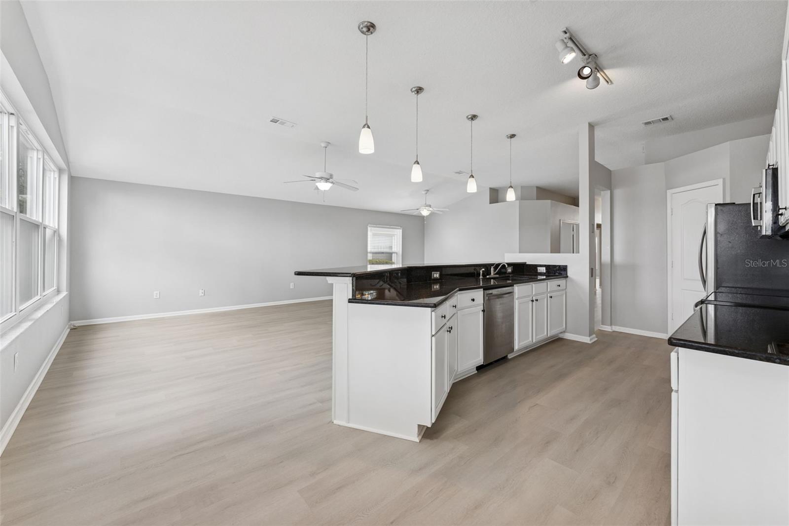 LEXINGTON OAKS VILLAGE 32A 33 - Residential