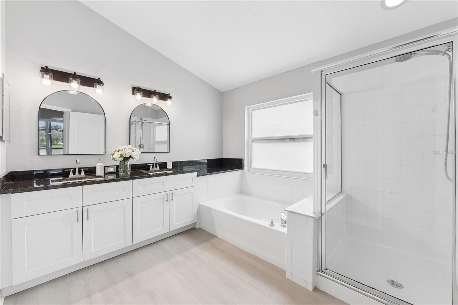 LEXINGTON OAKS VILLAGE 32A 33 - Residential