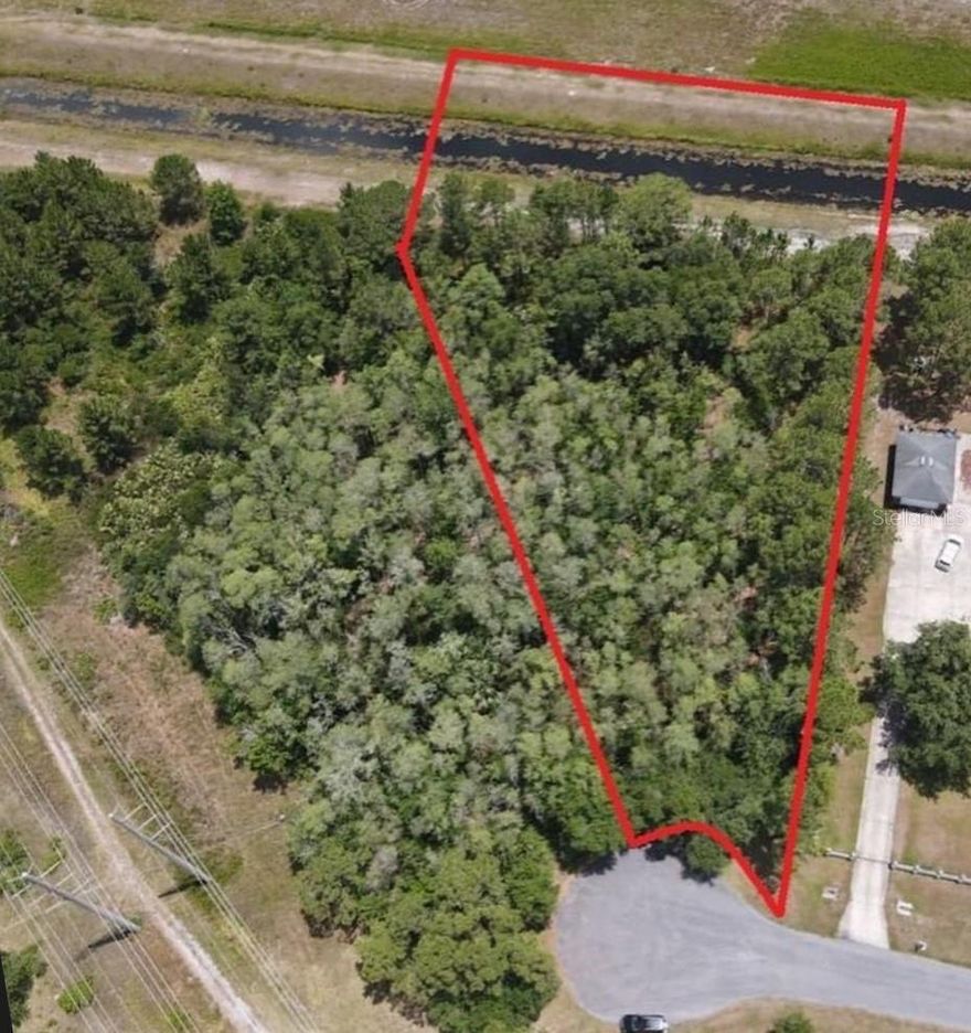 Cul-de-Sac Lot in Wedgefield – Build Your Dream Home!
Discover the perfect canvas for your future home on Nutmeg Street in Orlando’s desirable Wedgefield community. Located on a quiet cul-de-sac, this spacious residential lot is a rare opportunity to design and build exactly what you’ve envisioned—whether it’s a custom home with a pool, expansive backyard, or outdoor retreat.

Nestled in a peaceful, natural setting, the property delivers both privacy and convenience, with easy access to beaches, nature parks, theme parks, and everything Orlando has to give. Wedgefield is a growing community surrounded by beautiful homes, making this an excellent choice for either an investment property or your primary residence.

Don’t miss your chance to own land in this rapidly developing area with unlimited potential!