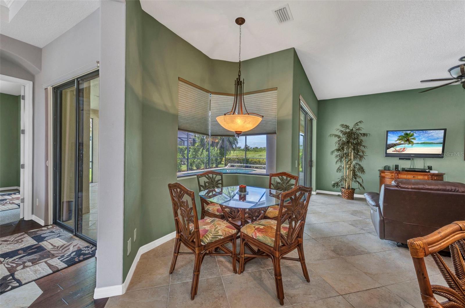 BOBCAT TRAIL - Residential