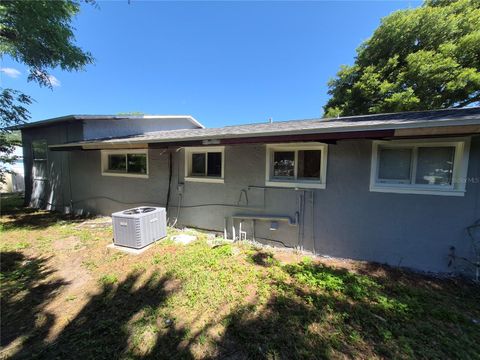 Photo of 6500 SE 25th Avenue, Ocala, FL 34480 (MLS # OM723410)