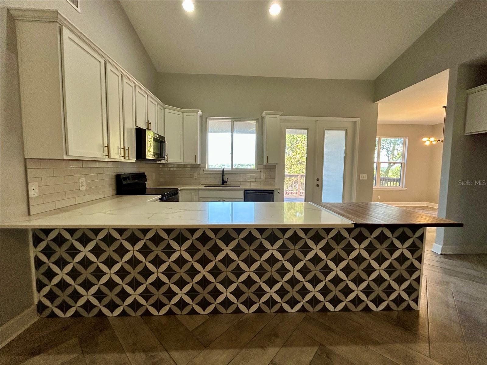 LAKE WALES HEIGHTS - Residential Lease