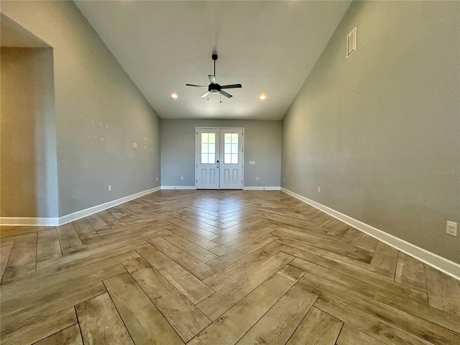 LAKE WALES HEIGHTS - Residential Lease