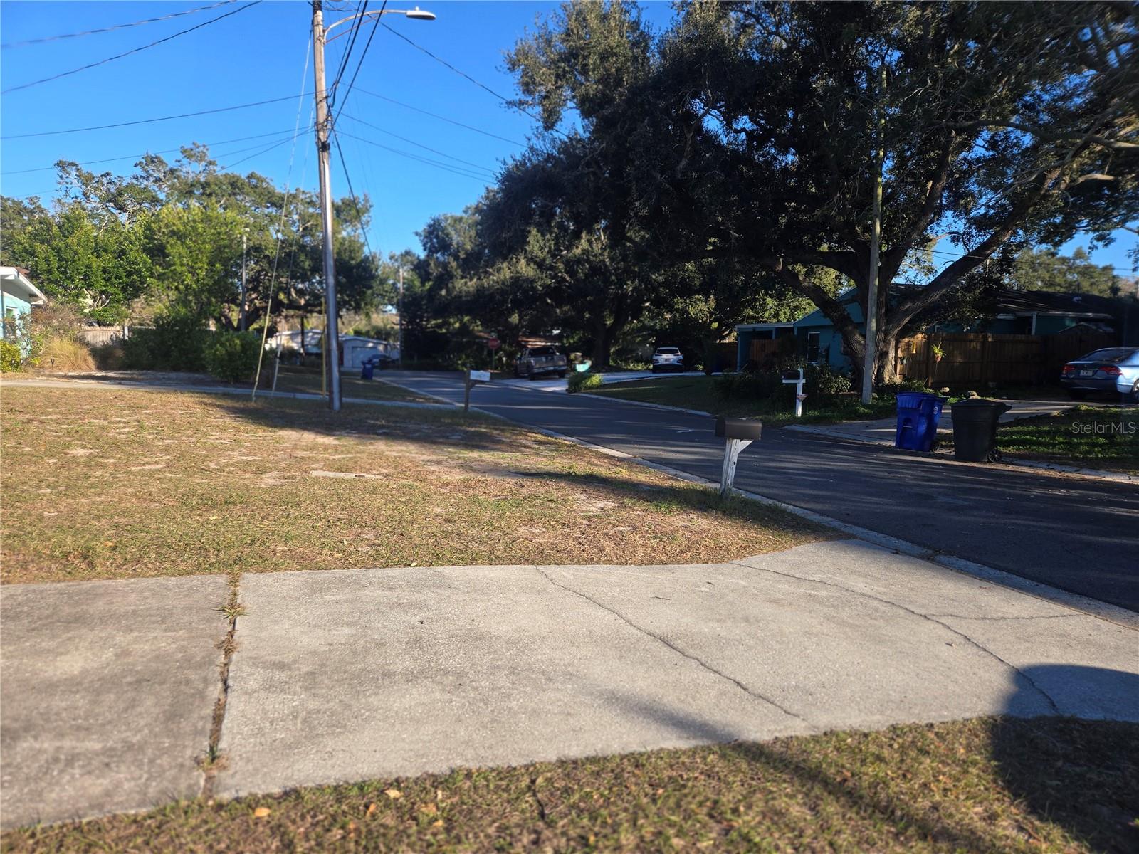 DUNEDIN ISLES ADD - Residential