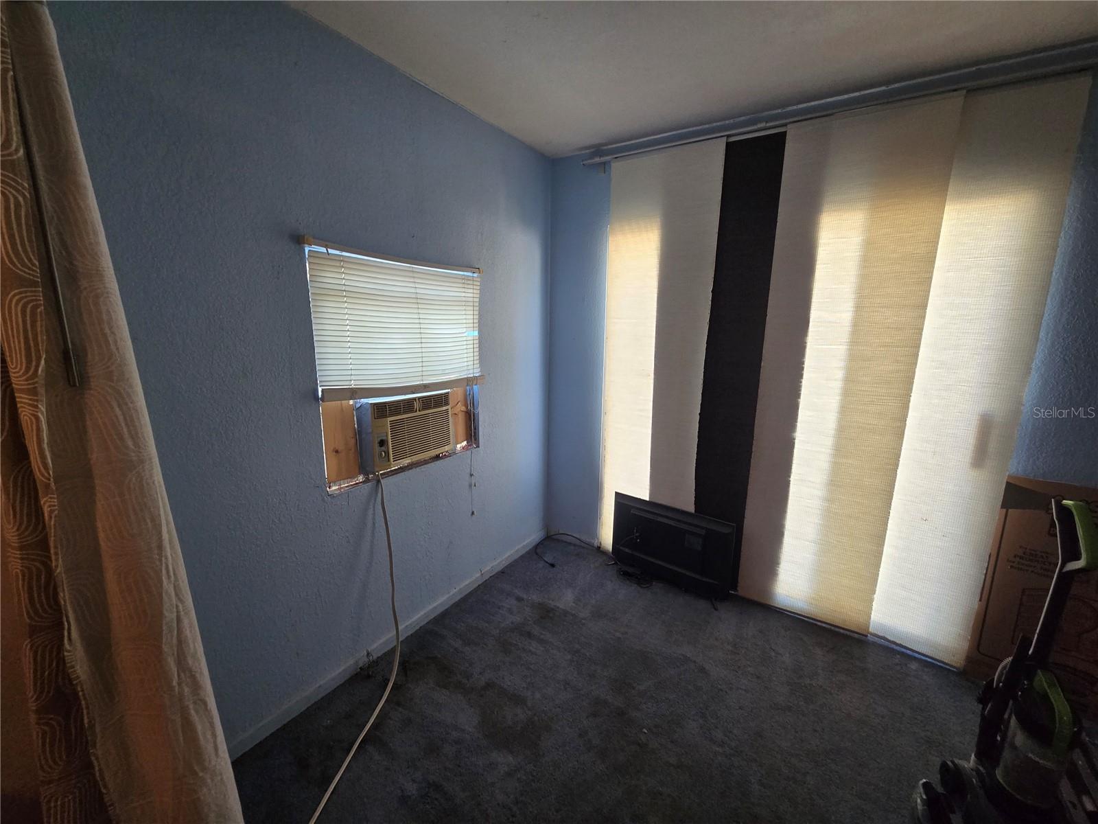 DUNEDIN ISLES ADD - Residential