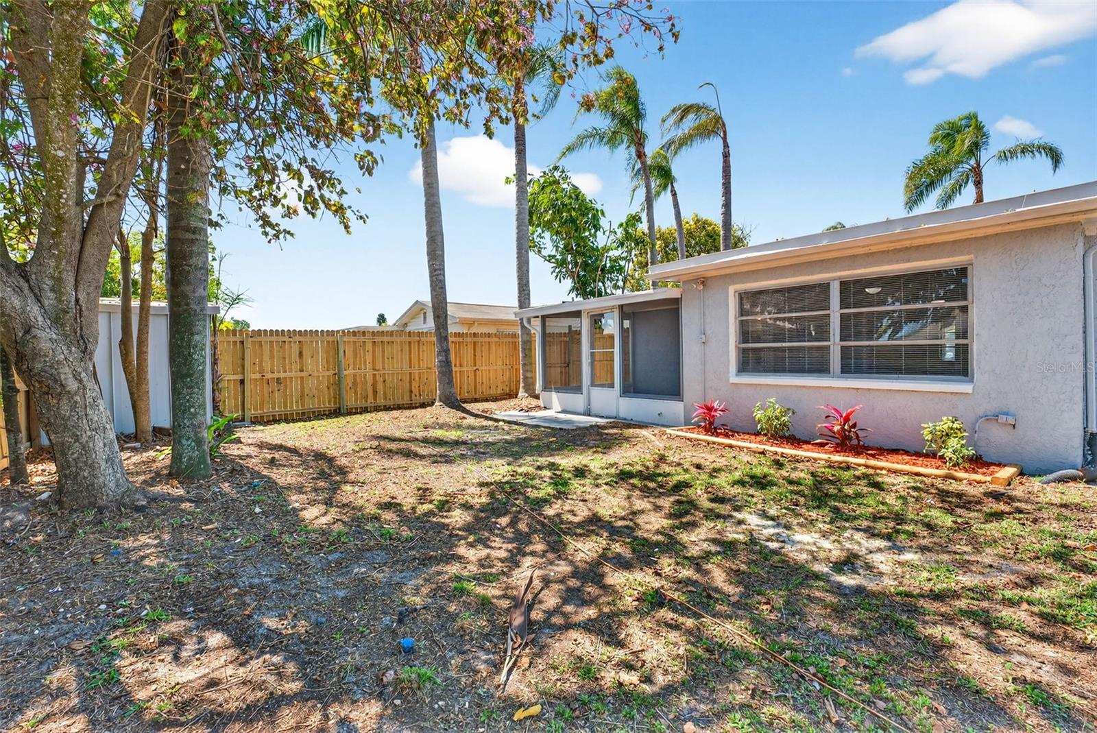 REGENCY PARK - Residential