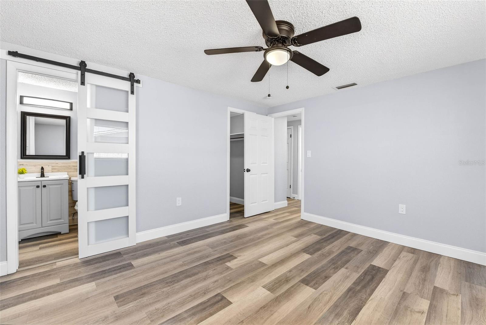 REGENCY PARK - Residential