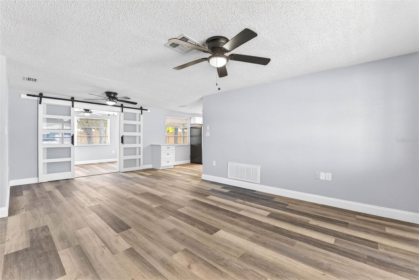 REGENCY PARK - Residential