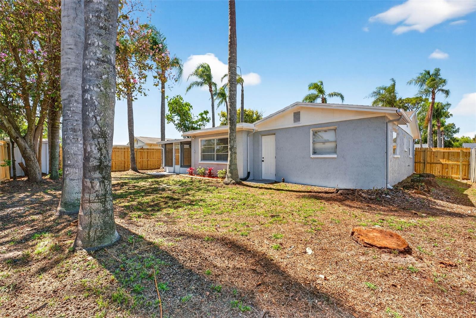 REGENCY PARK - Residential