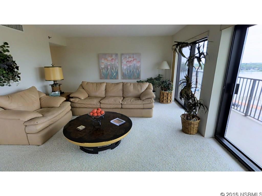 Diamond Head Point Condo - Residential