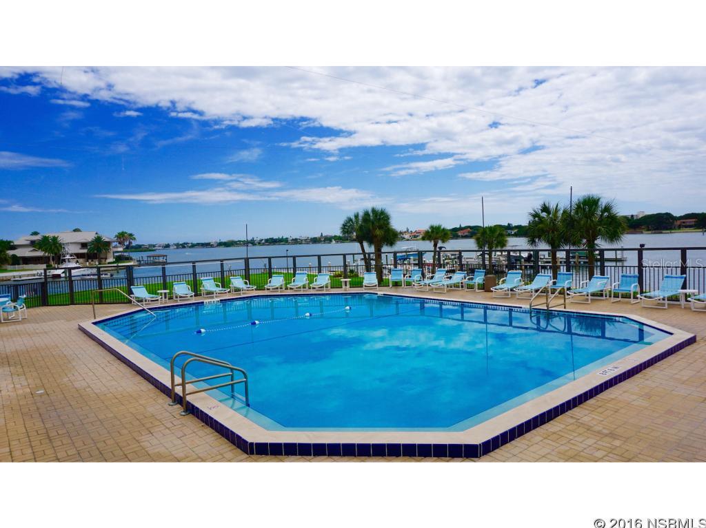 Diamond Head Point Condo - Residential